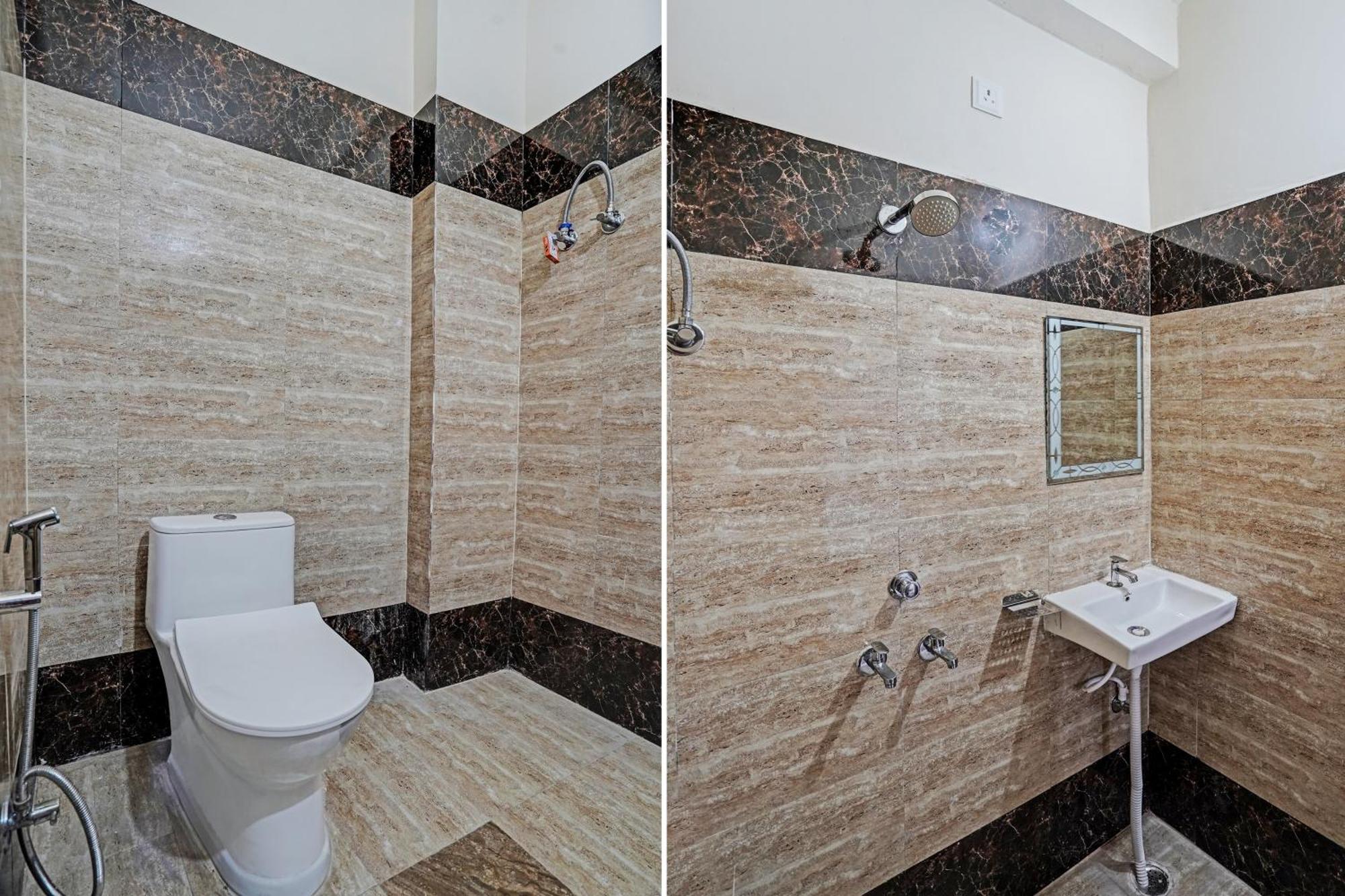 Oyo Flagship Evergreen Tower Hotel Ghaziabad Εξωτερικό φωτογραφία