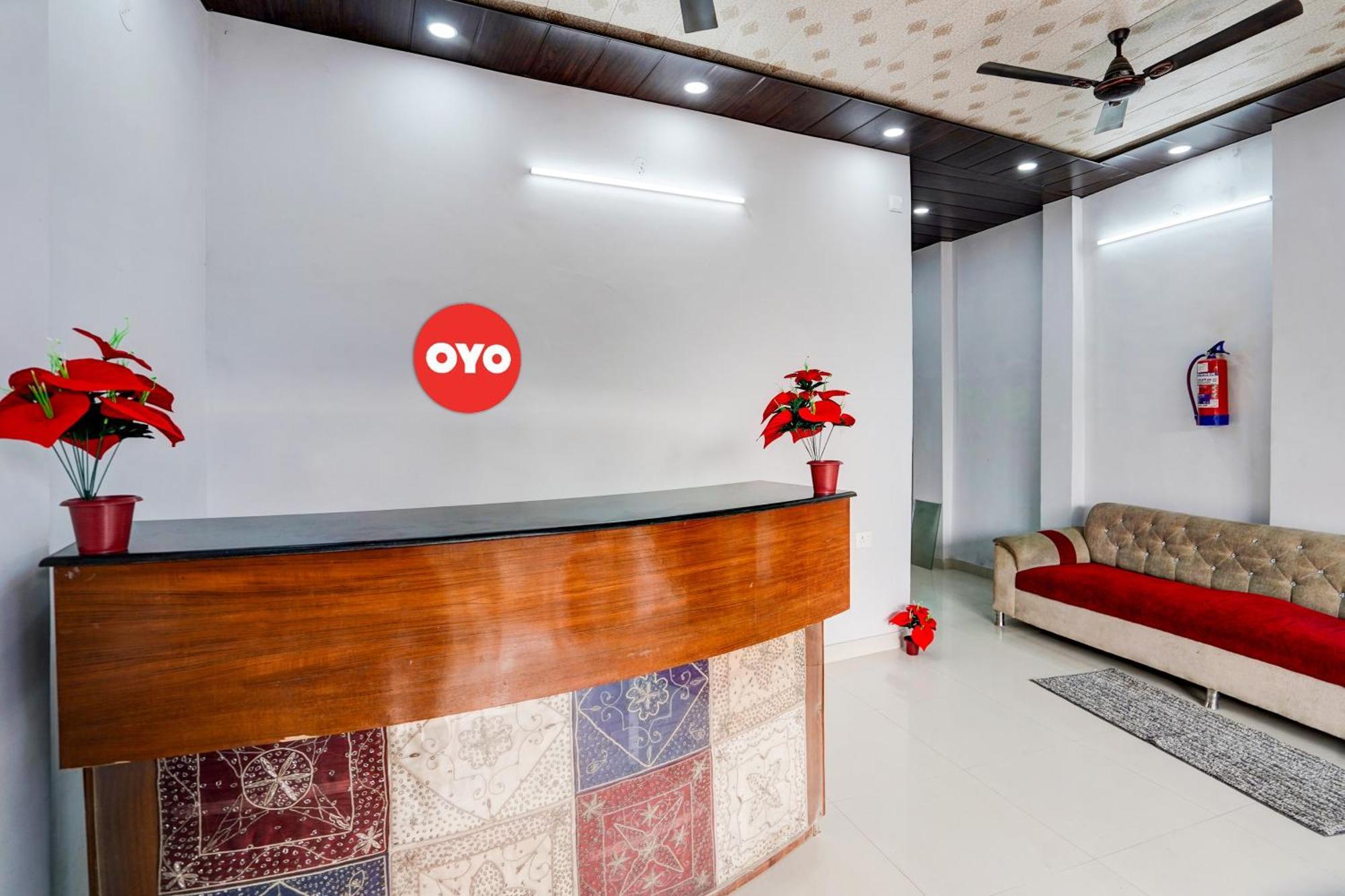 Oyo Flagship Evergreen Tower Hotel Ghaziabad Εξωτερικό φωτογραφία